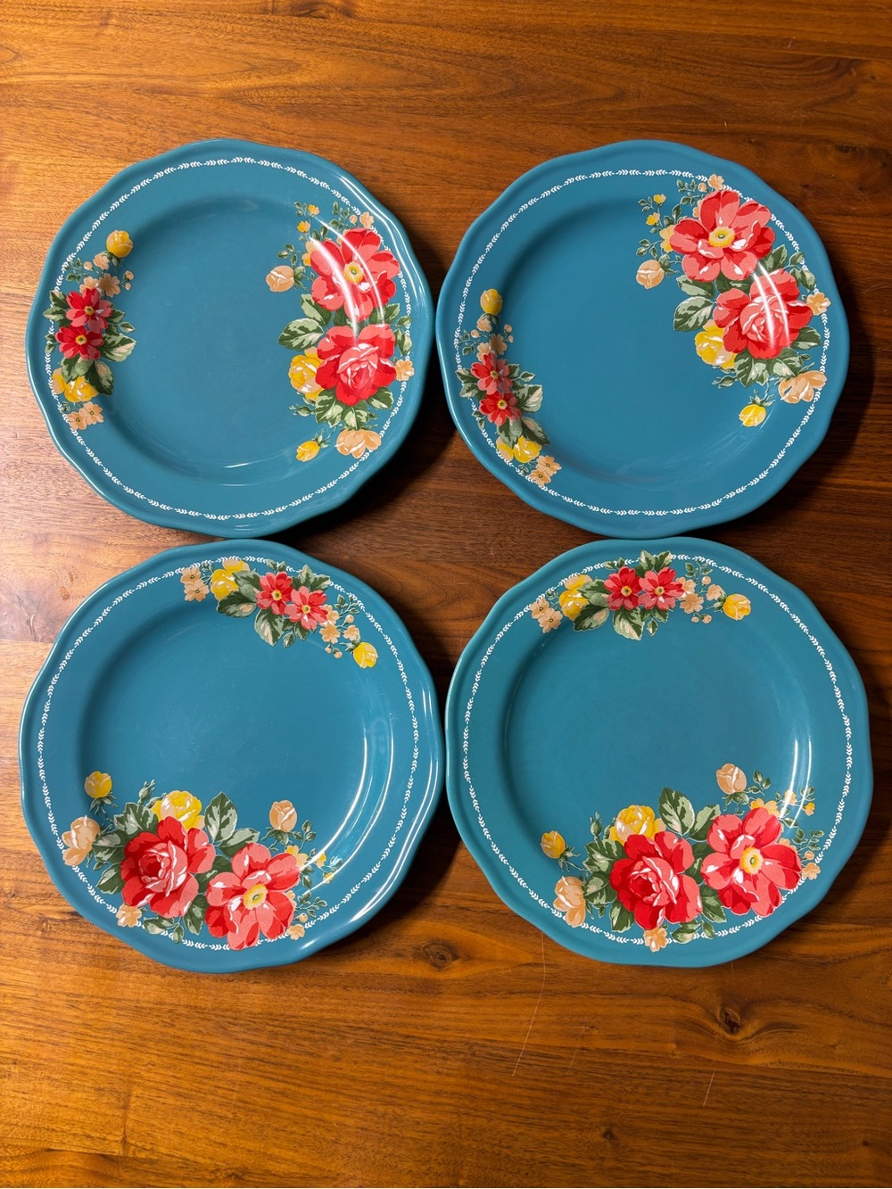 The Pioneer Woman set of 4 vintage floral salad plates in teal & red roses